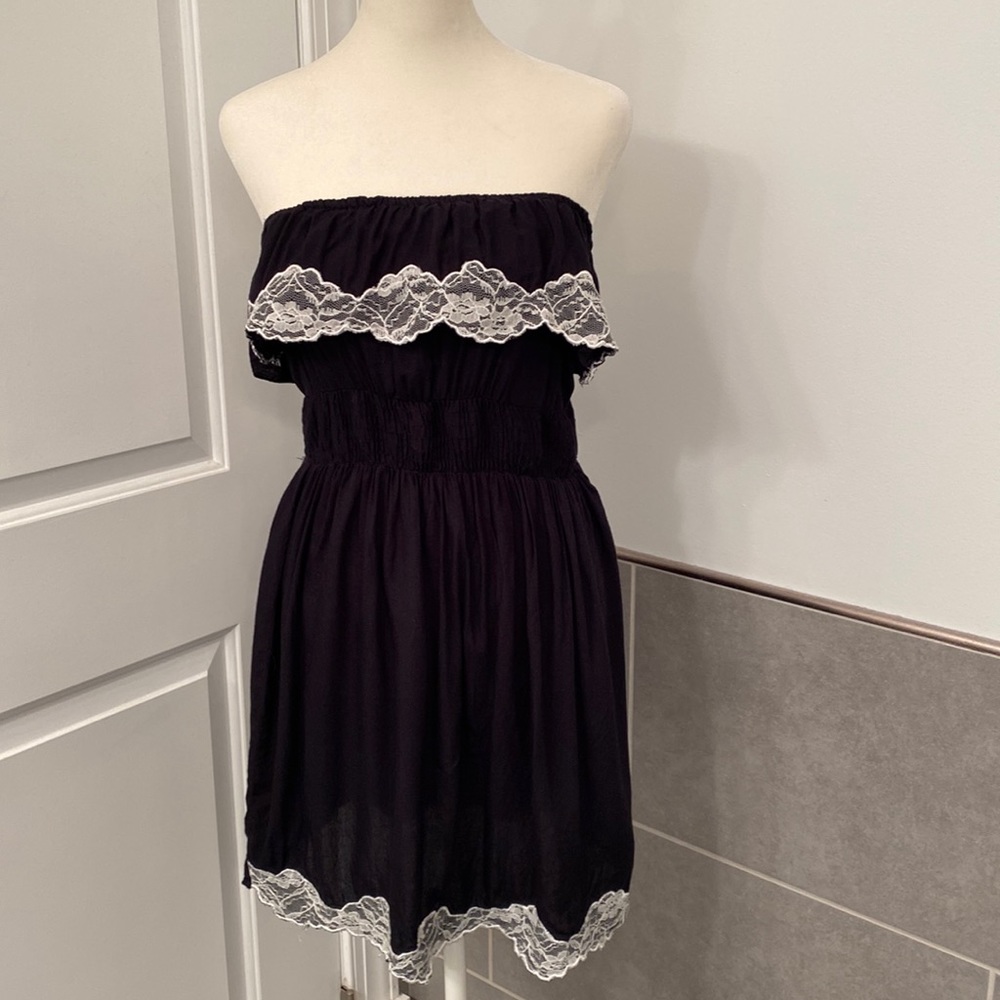 ❤️3/$30 Wet Seal Strapless Dress